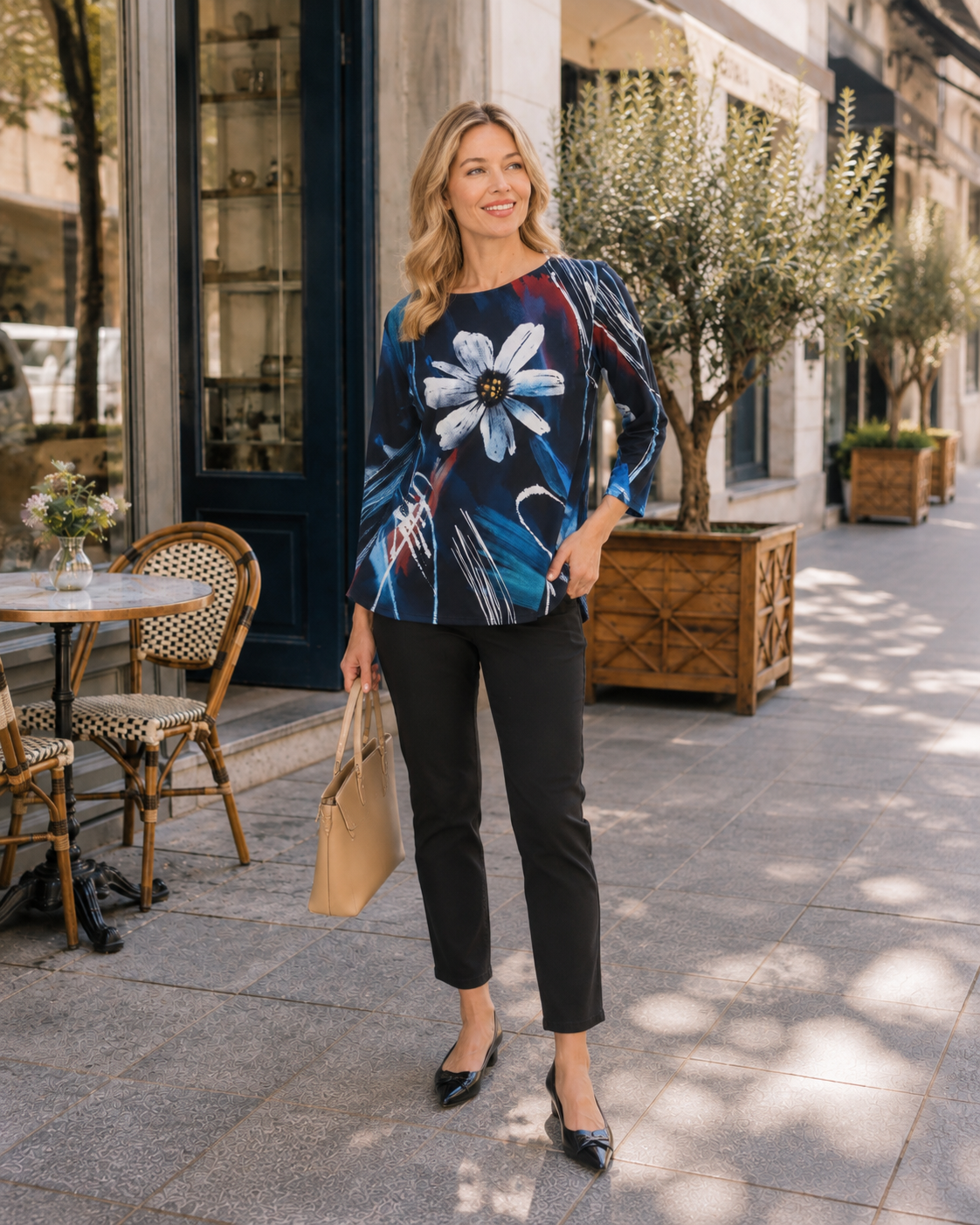 ALICIA SOFT-TOUCH ROUND HEM TOP